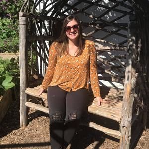 Meet your Posher, Emily